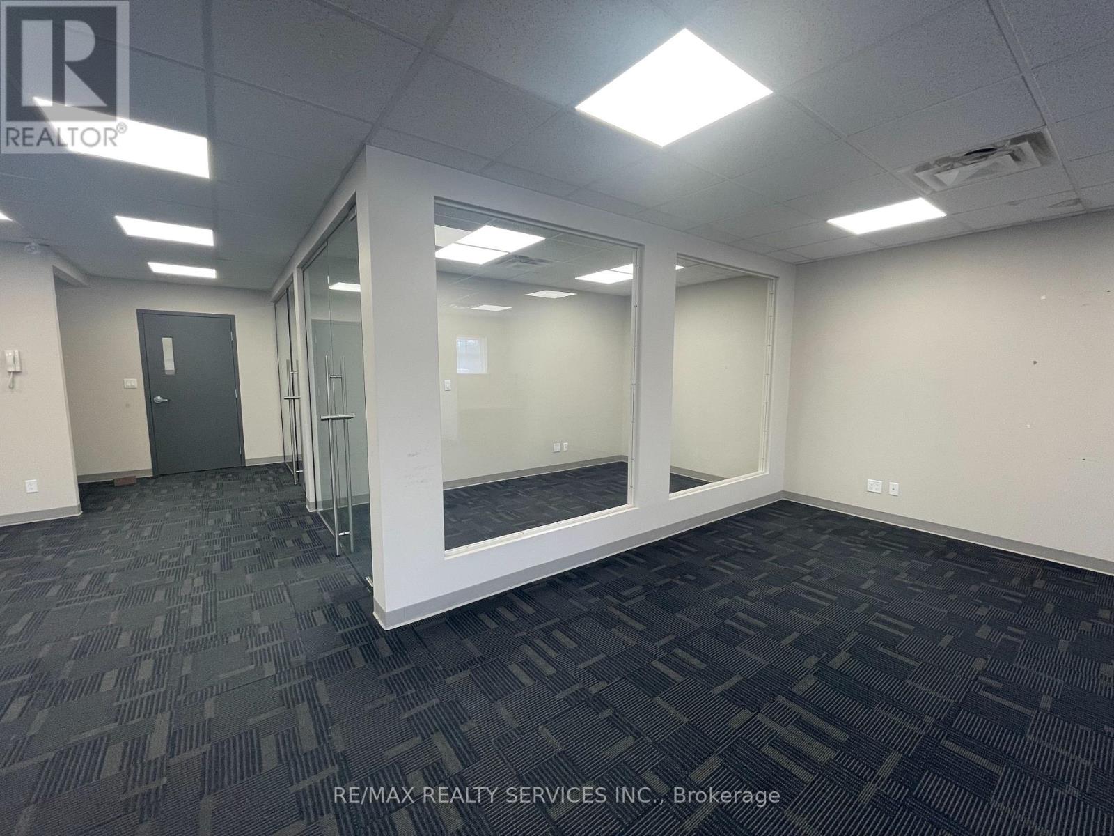 3 - 6 Front Street N, Thorold, Ontario  L2V 1X3 - Photo 6 - X12585848