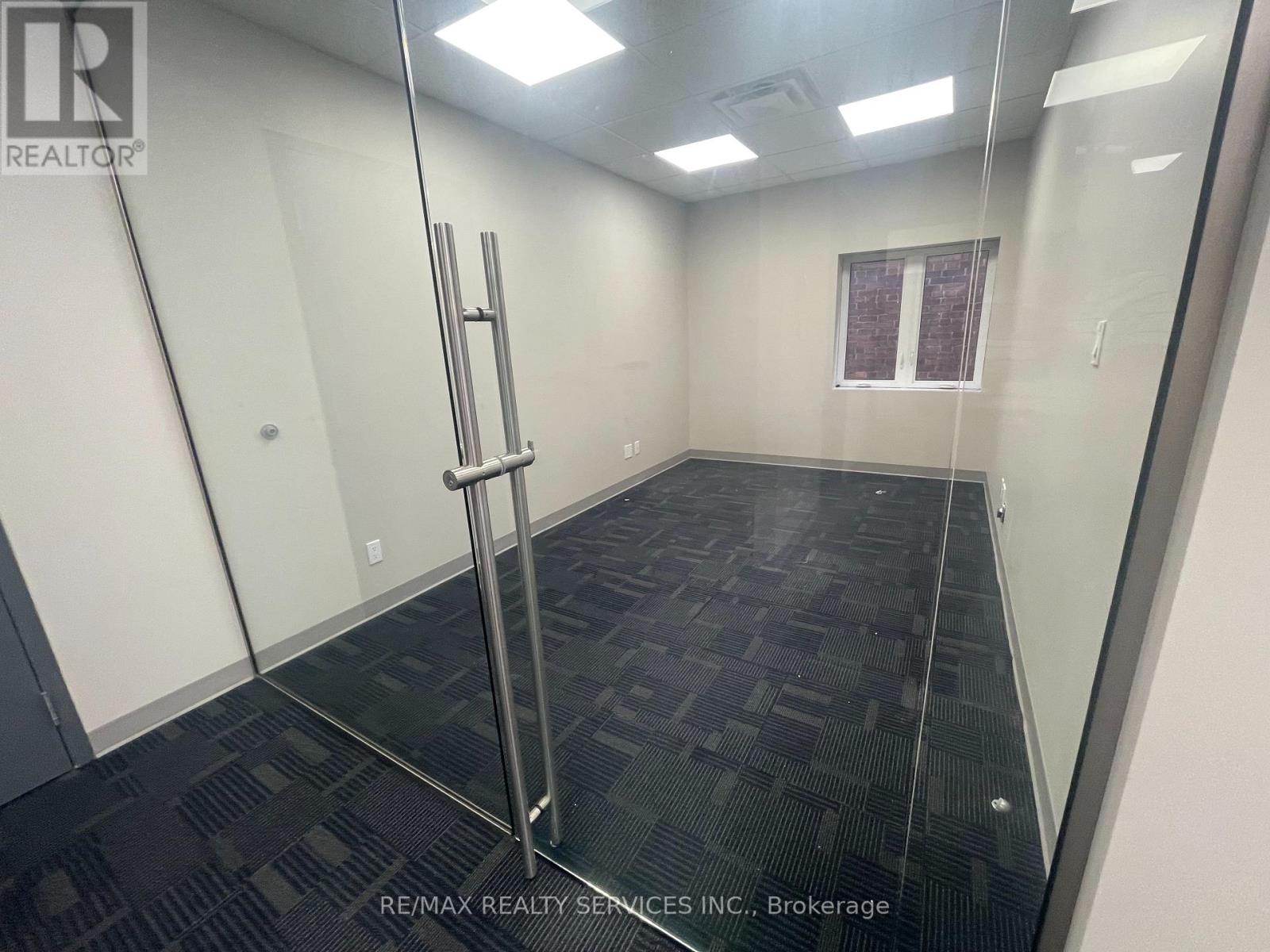 3 - 6 Front Street N, Thorold, Ontario  L2V 1X3 - Photo 9 - X12585848