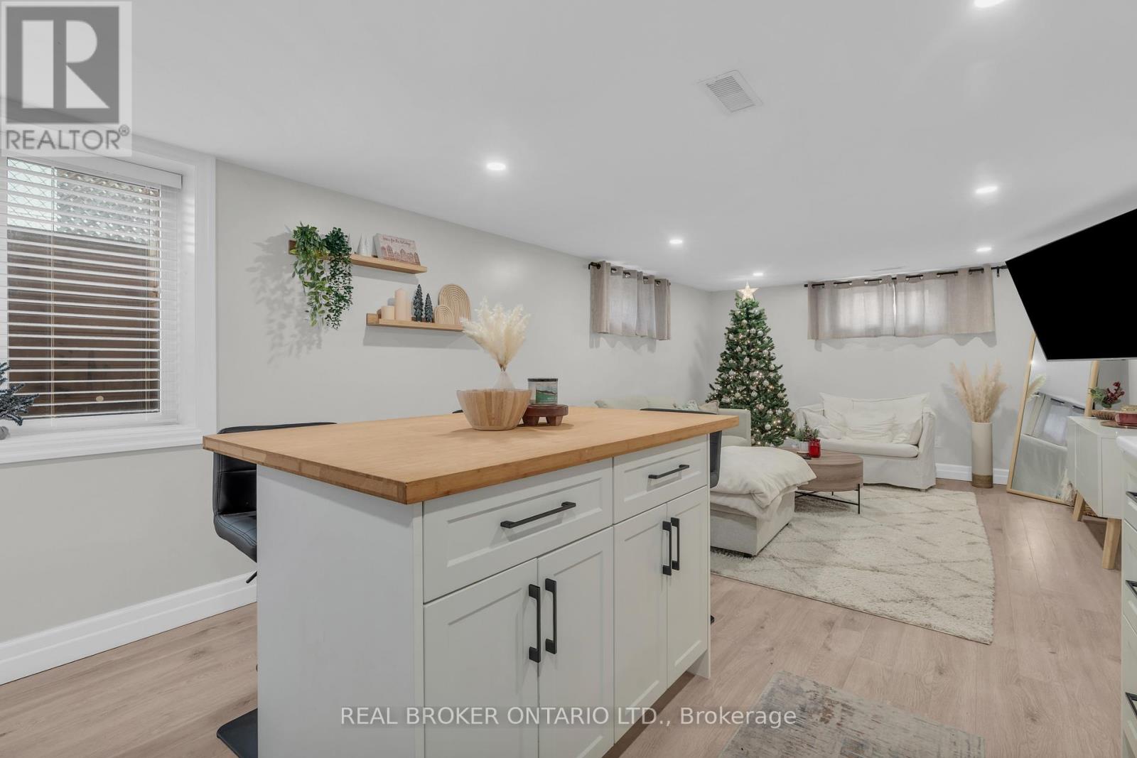 220 Bruce Street, Kitchener, Ontario  N2B 1Z3 - Photo 35 - X12585874