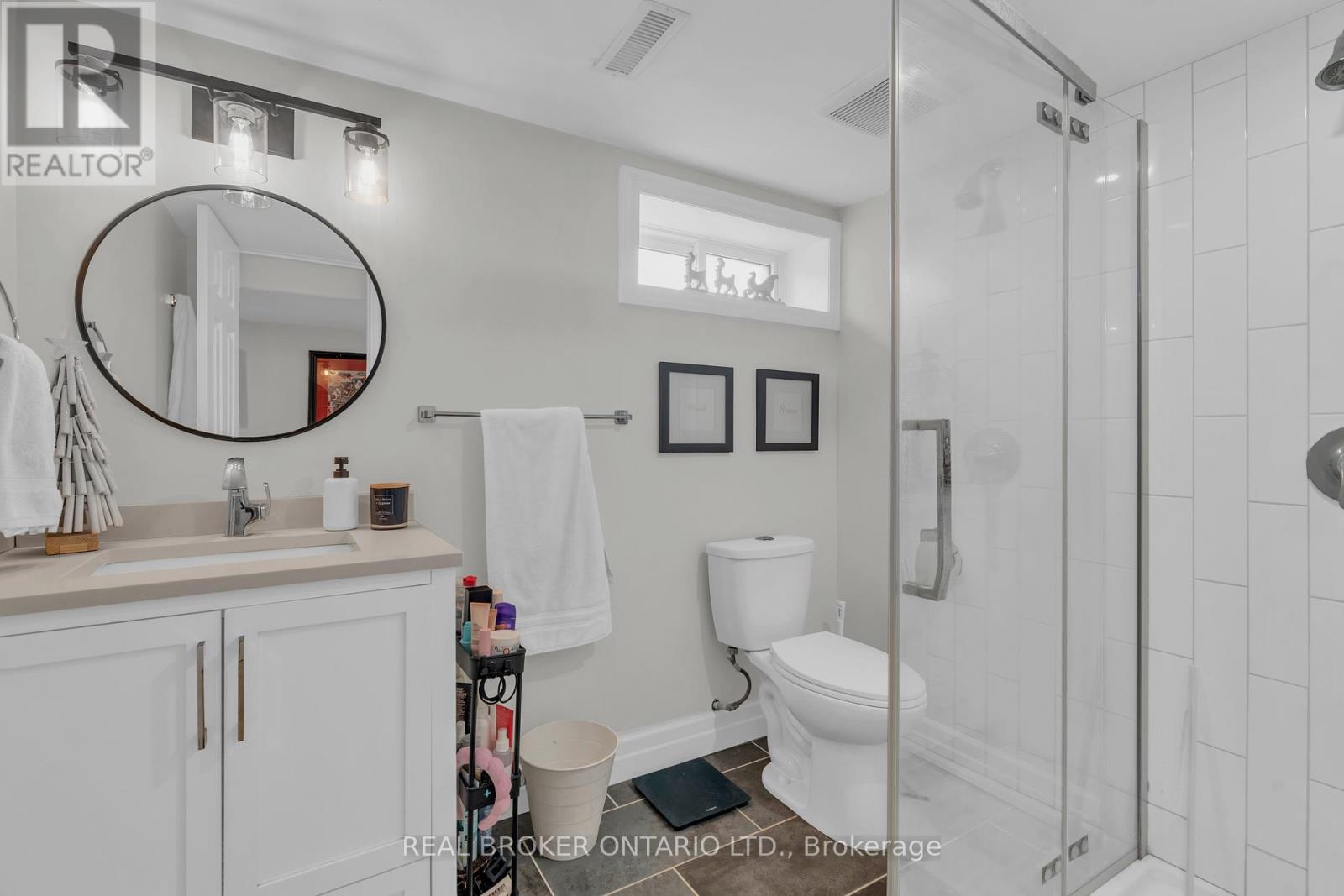 220 Bruce Street, Kitchener, Ontario  N2B 1Z3 - Photo 38 - X12585874