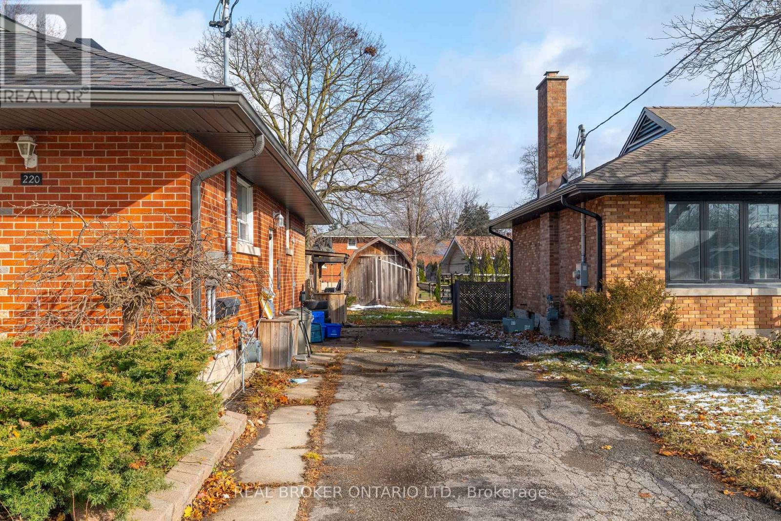 220 Bruce Street, Kitchener, Ontario  N2B 1Z3 - Photo 41 - X12585874