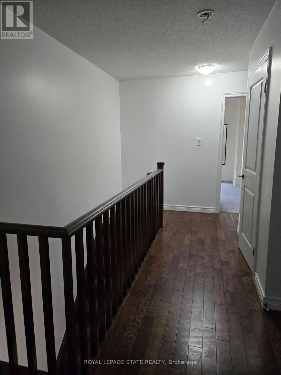 19 - 7 Lakelawn Road, Grimsby, Ontario  L3M 0E9 - Photo 13 - X12585894