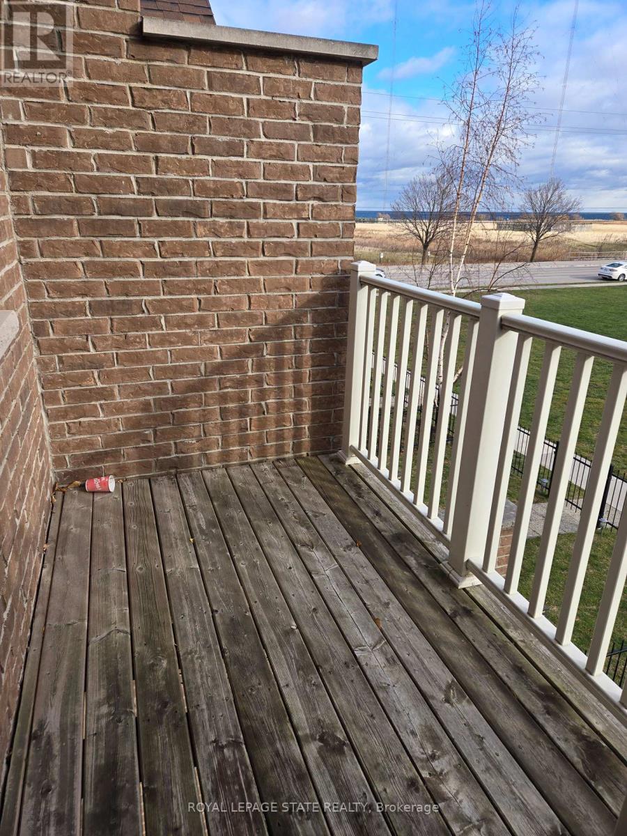 19 - 7 Lakelawn Road, Grimsby, Ontario  L3M 0E9 - Photo 17 - X12585894