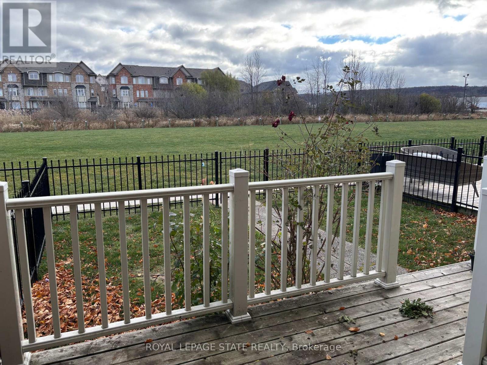 19 - 7 Lakelawn Road, Grimsby, Ontario  L3M 0E9 - Photo 26 - X12585894