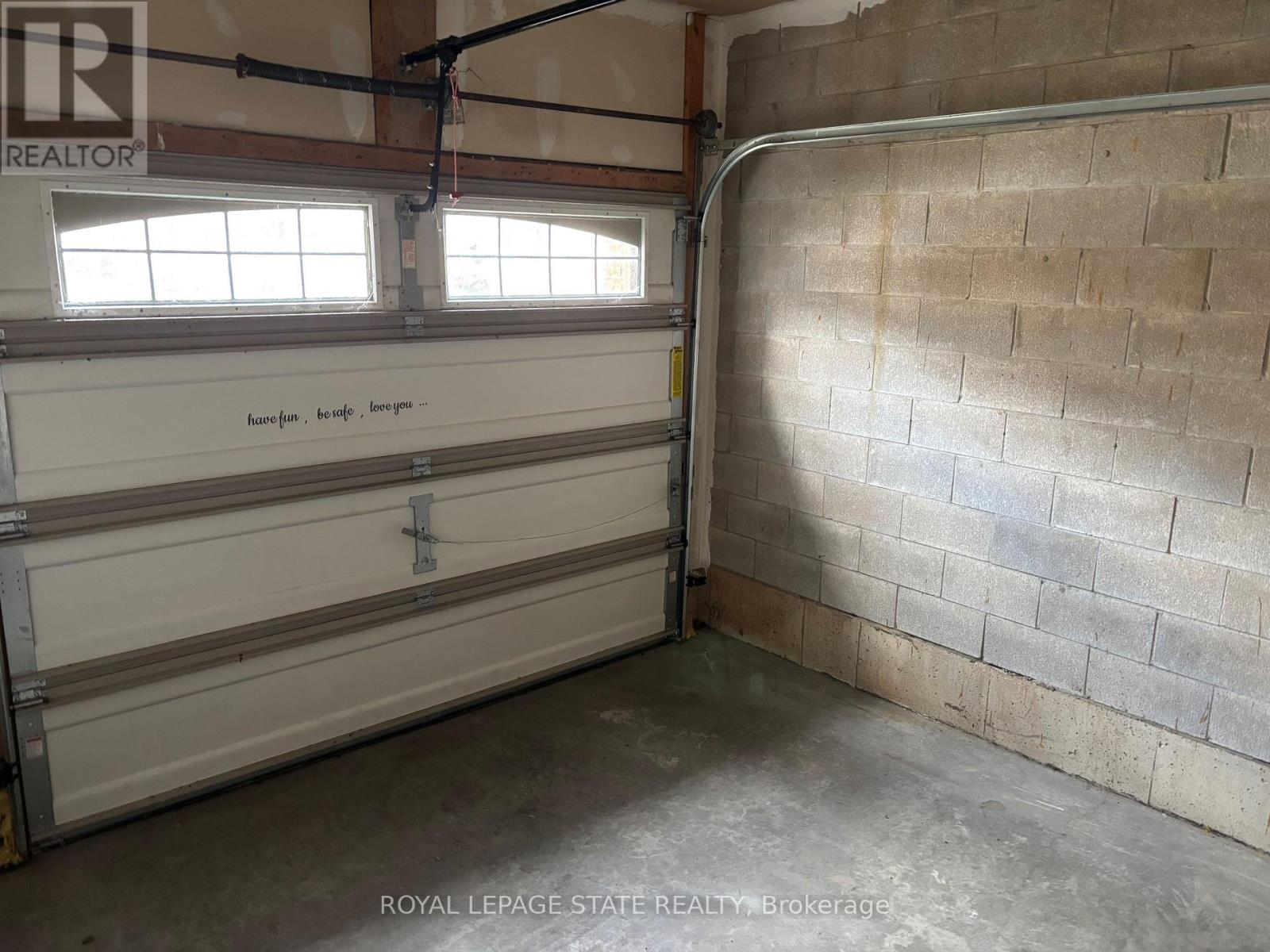 19 - 7 Lakelawn Road, Grimsby, Ontario  L3M 0E9 - Photo 29 - X12585894