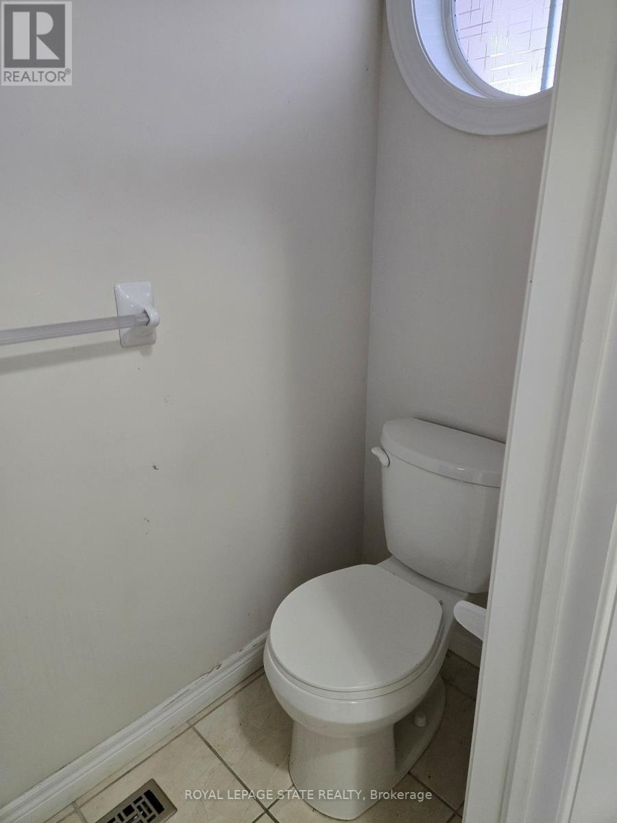 19 - 7 Lakelawn Road, Grimsby, Ontario  L3M 0E9 - Photo 7 - X12585894