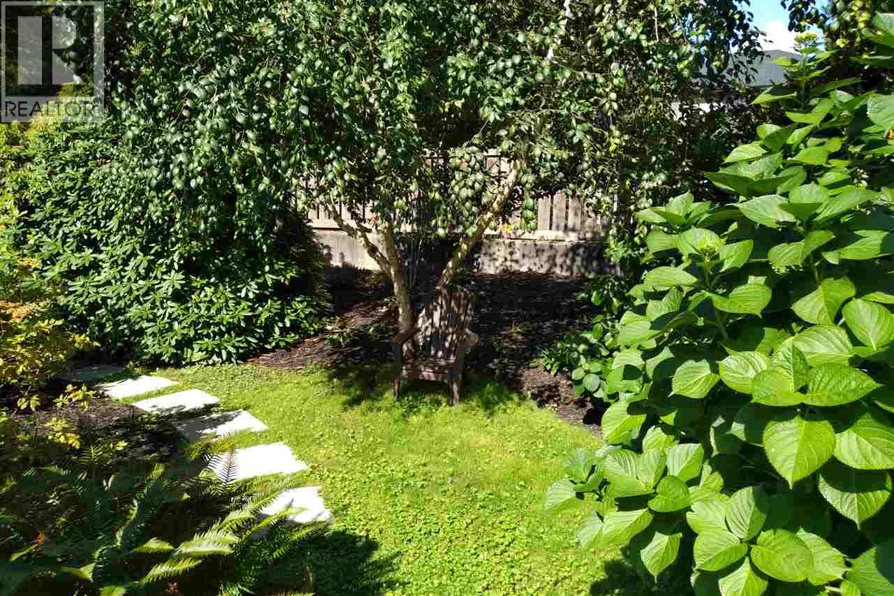 106 1745 Esquimalt Avenue, West Vancouver, British Columbia  V7V 1R7 - Photo 16 - R3070876