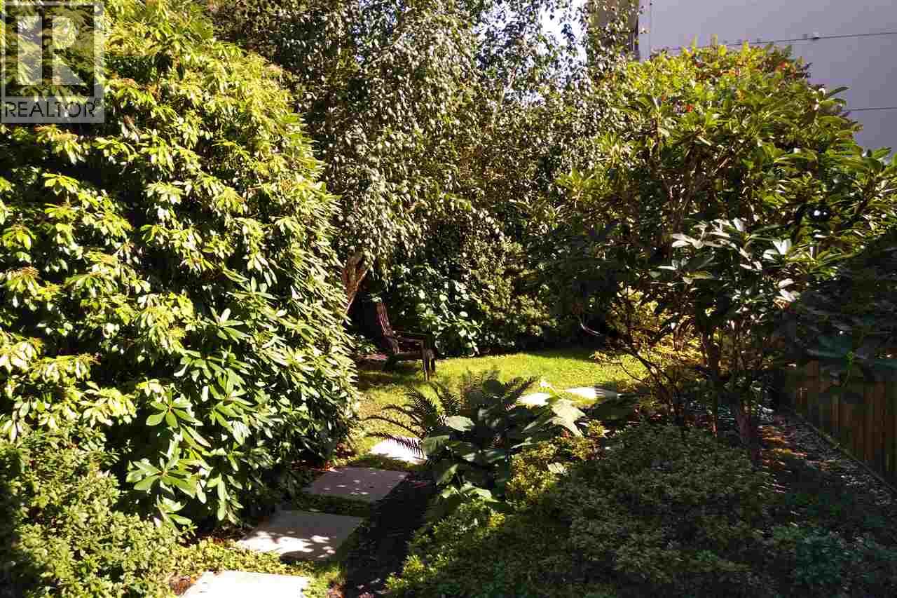 106 1745 Esquimalt Avenue, West Vancouver, British Columbia  V7V 1R7 - Photo 17 - R3070876