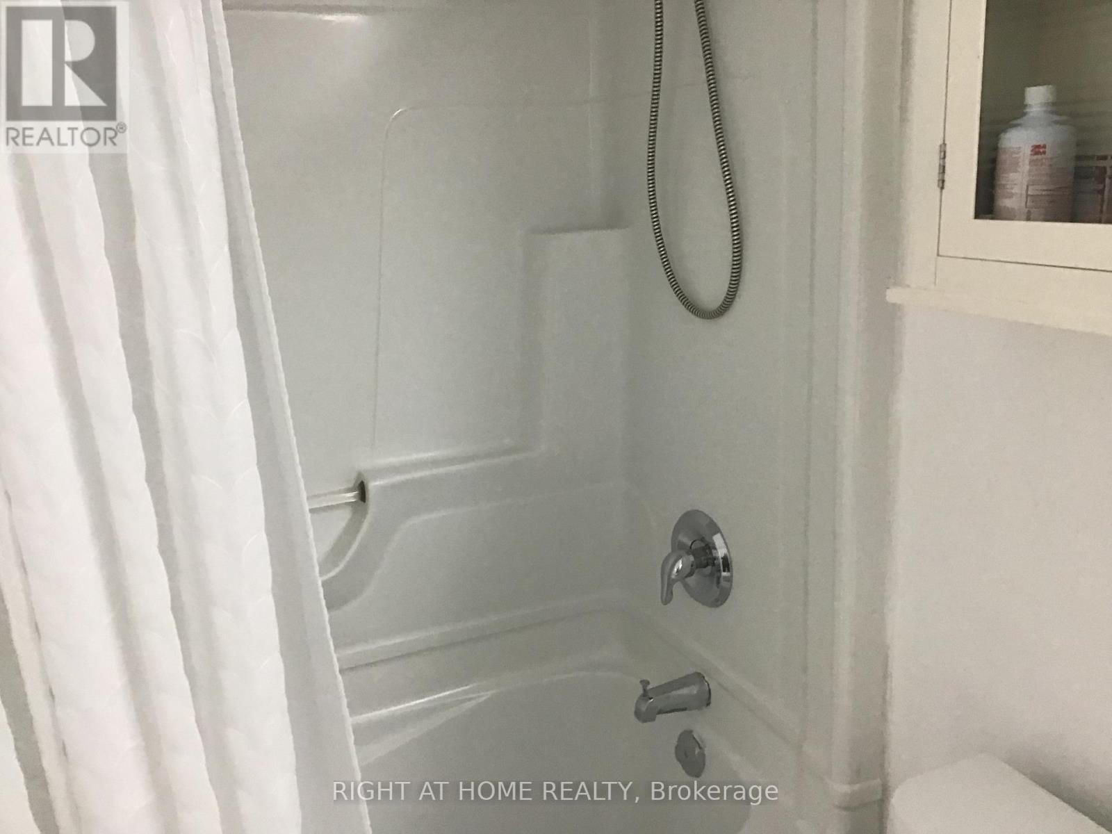 14 - 38 Gibson Avenue, Toronto (Weston), Ontario  M9N 0A5 - Photo 17 - W12578106