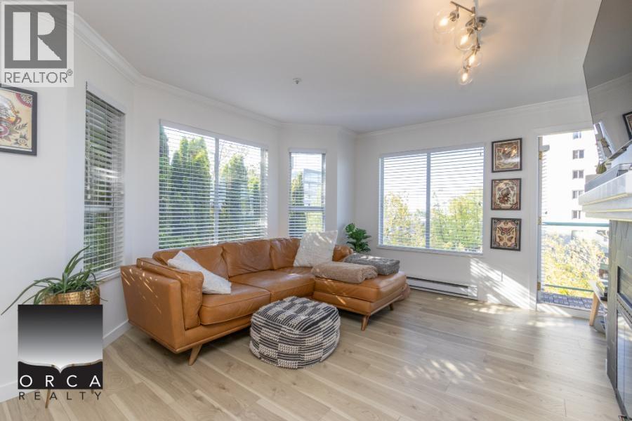 201 111 W 5th Street, North Vancouver, British Columbia  V7M 1J6 - Photo 2 - R3070881