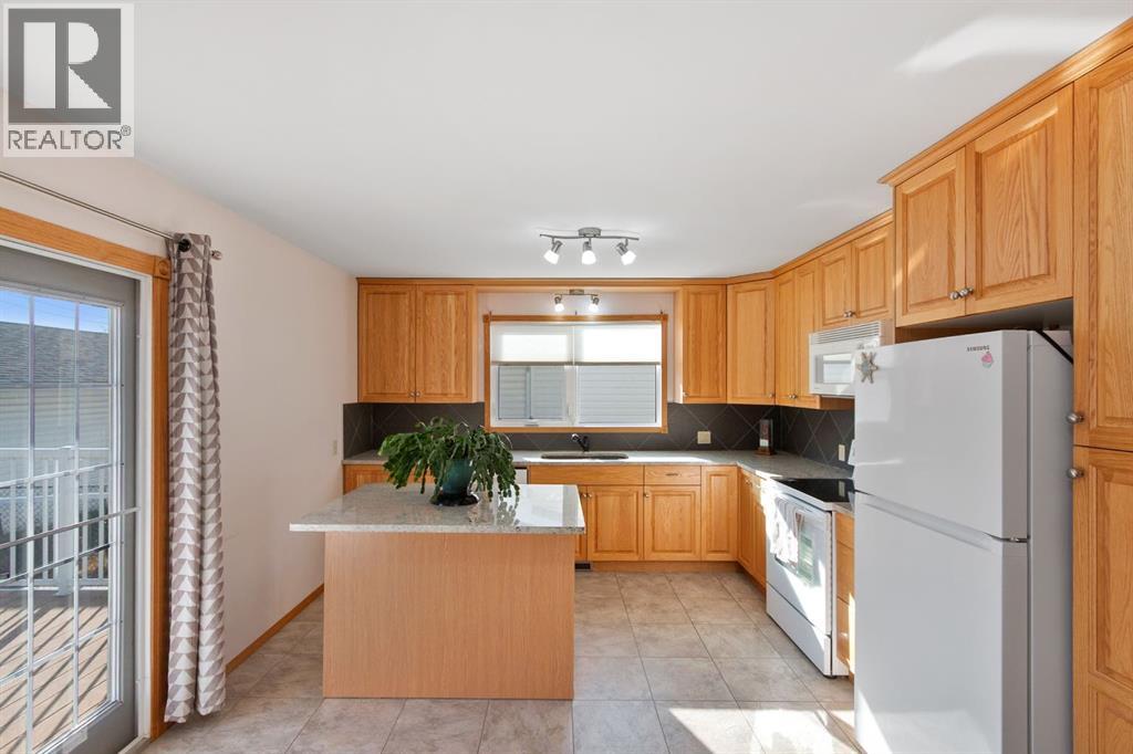 21 Pearson Place, Carstairs, Alberta  T0M 0N0 - Photo 10 - A2273124