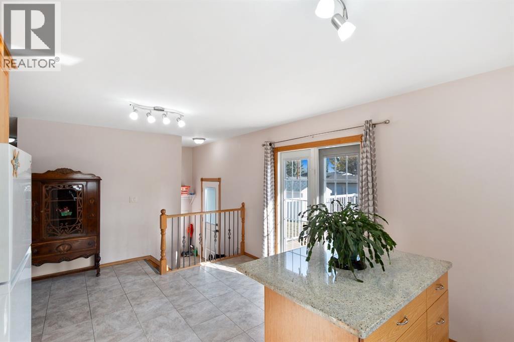 21 Pearson Place, Carstairs, Alberta  T0M 0N0 - Photo 9 - A2273124