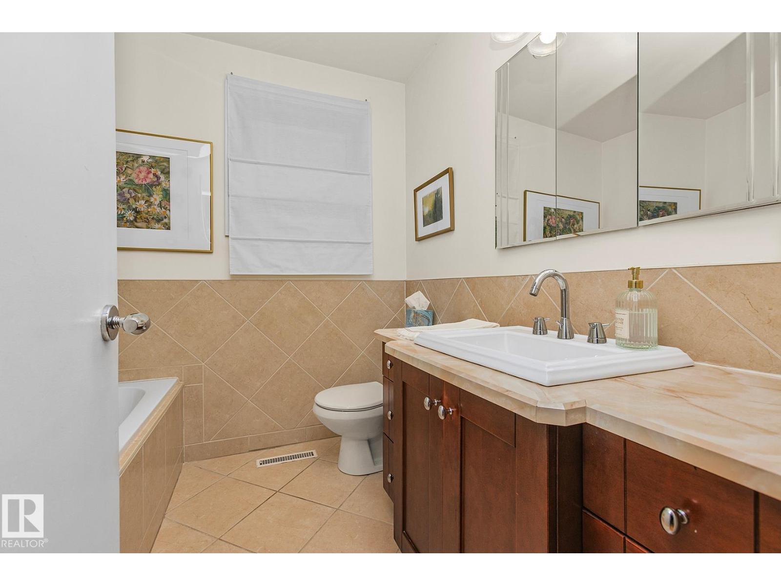 9637 68a St Nw, Edmonton, Alberta  T6B 1V3 - Photo 25 - E4466987