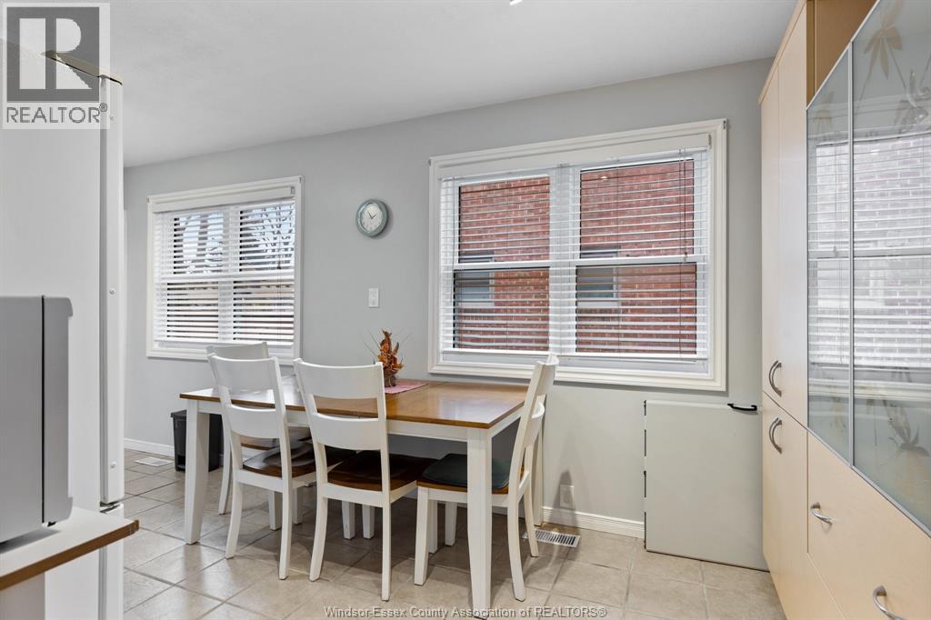 964 Parkview Avenue, Windsor, Ontario N8S 2X4 - Photo 8 - 25030793