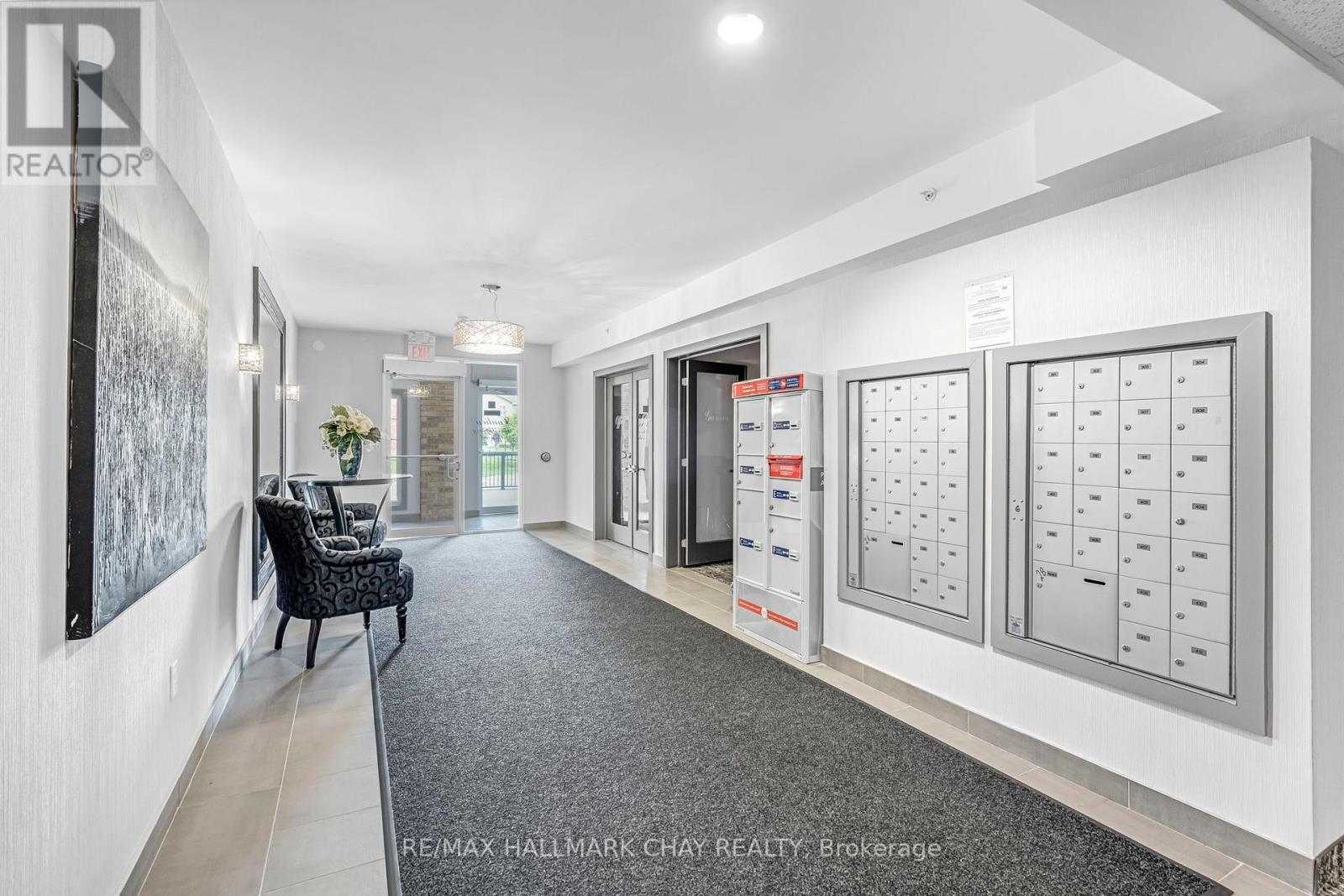 110 - 41 Ferndale Drive S, Barrie, Ontario  L4N 5T6 - Photo 4 - S12384905