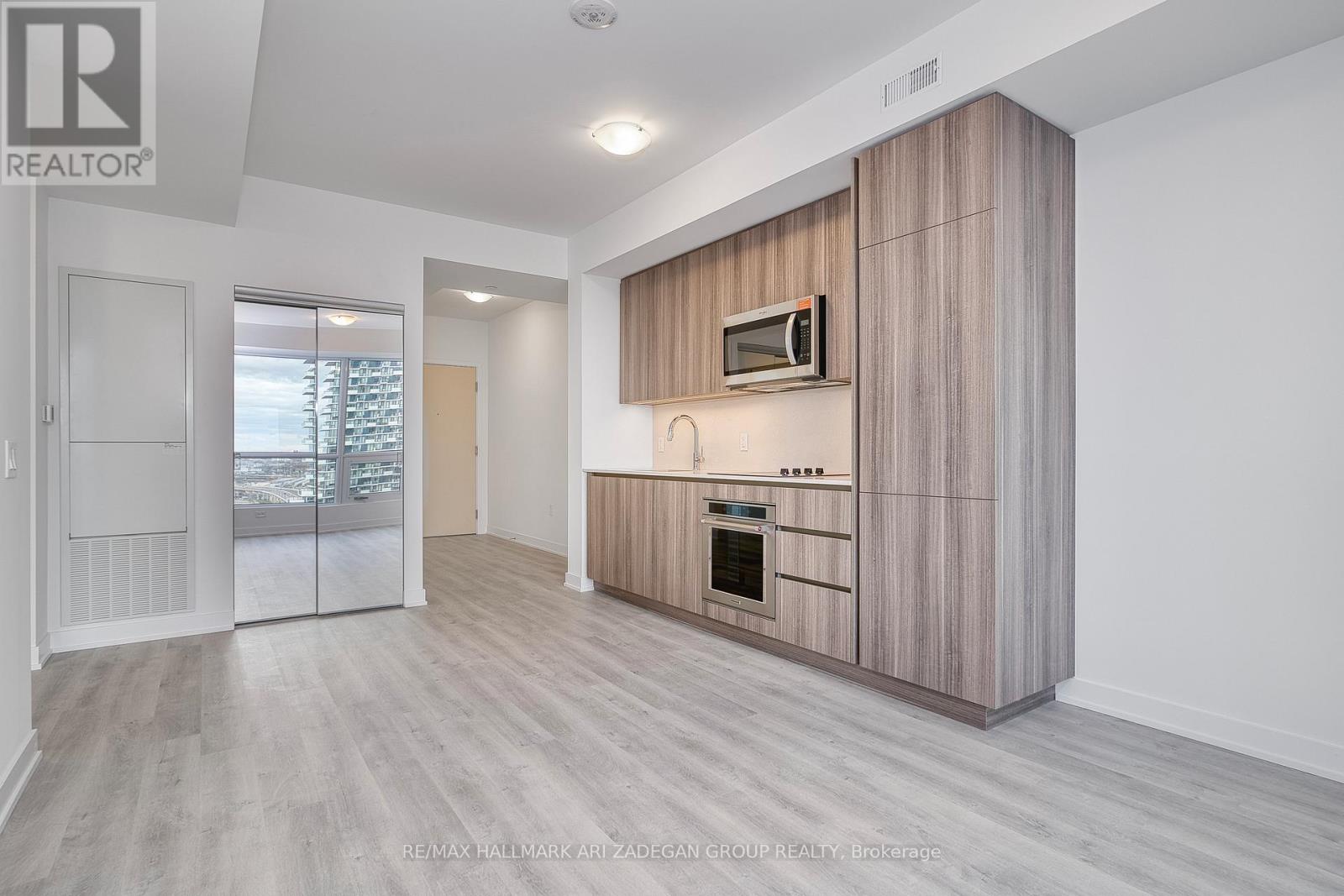 1912 - 15 Richardson Street, Toronto, Ontario  M5A 0Y5 - Photo 2 - C12585990