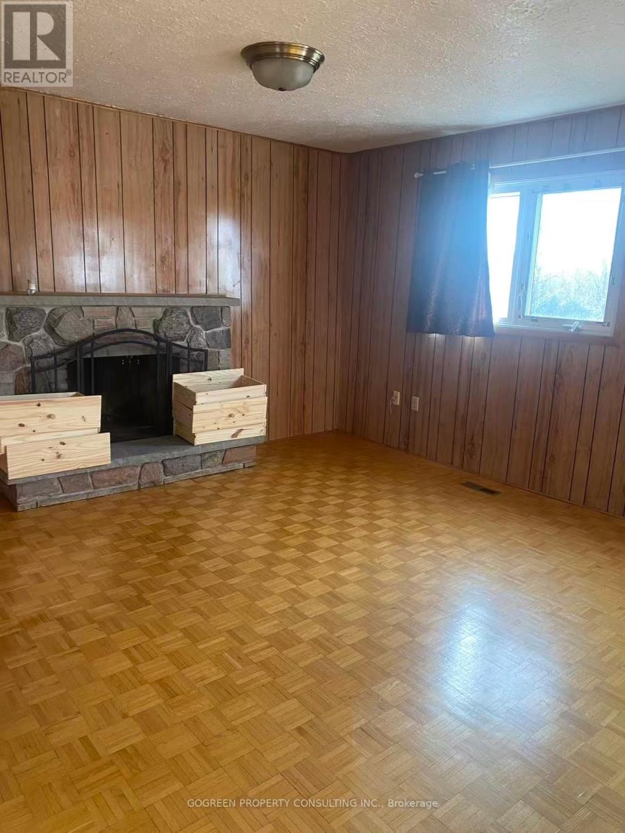 Main Floor - 243 Shawnee Circle, Toronto, Ontario  M2H 2Y3 - Photo 4 - C12585998