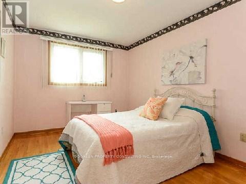 Main Floor - 243 Shawnee Circle, Toronto, Ontario  M2H 2Y3 - Photo 9 - C12585998