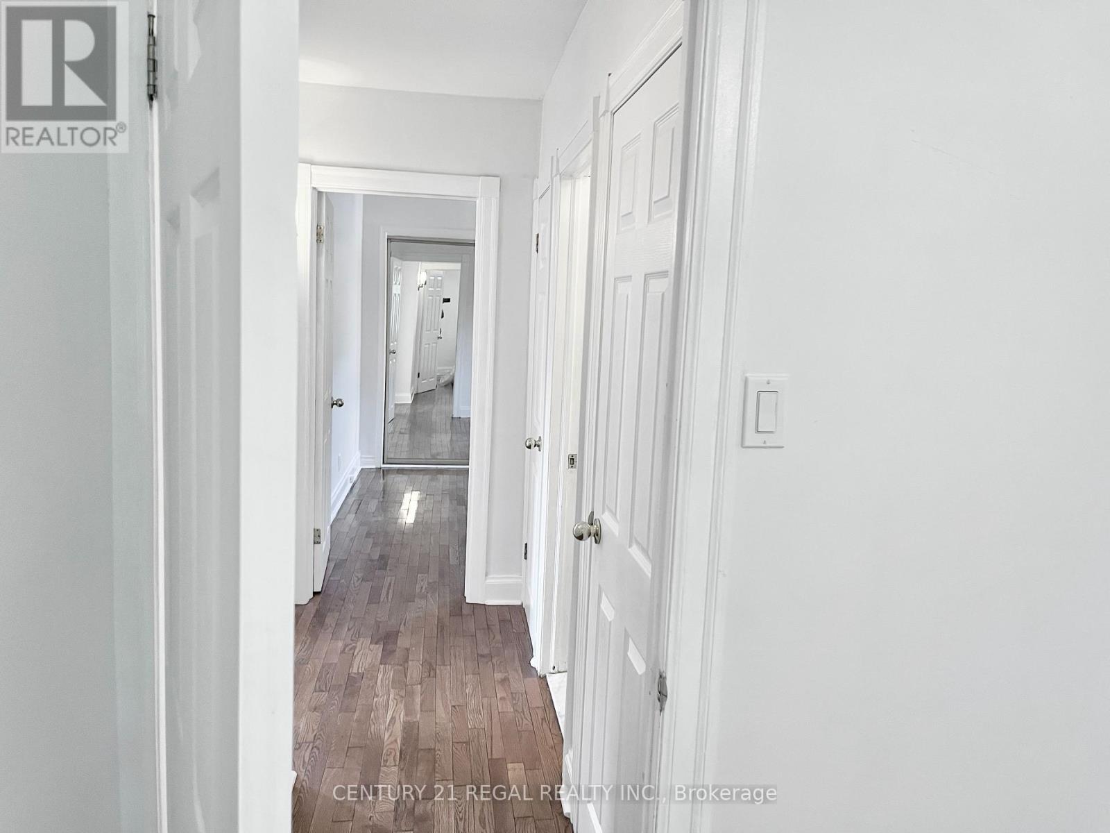 493 Plains Road, Toronto, Ontario  M4C 2Y7 - Photo 10 - E12585942