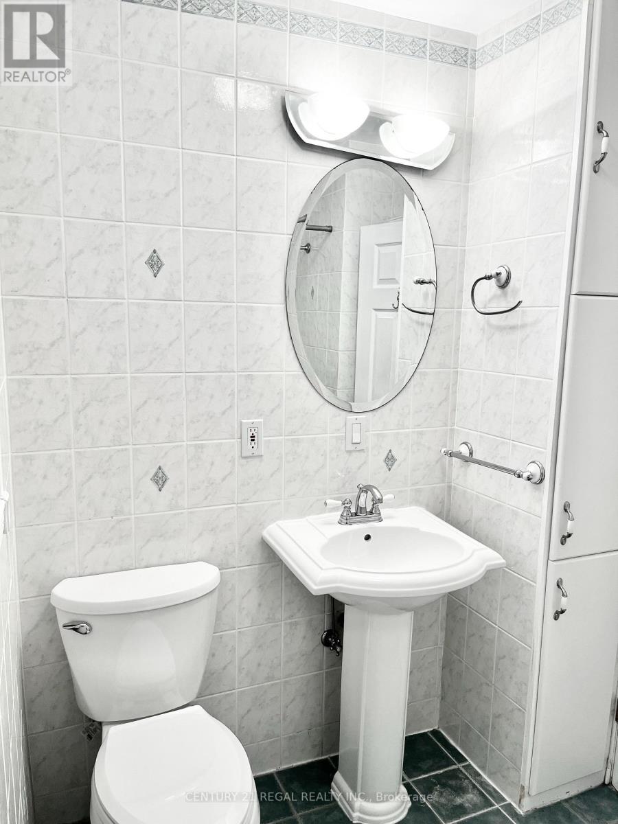 493 Plains Road, Toronto, Ontario  M4C 2Y7 - Photo 13 - E12585942