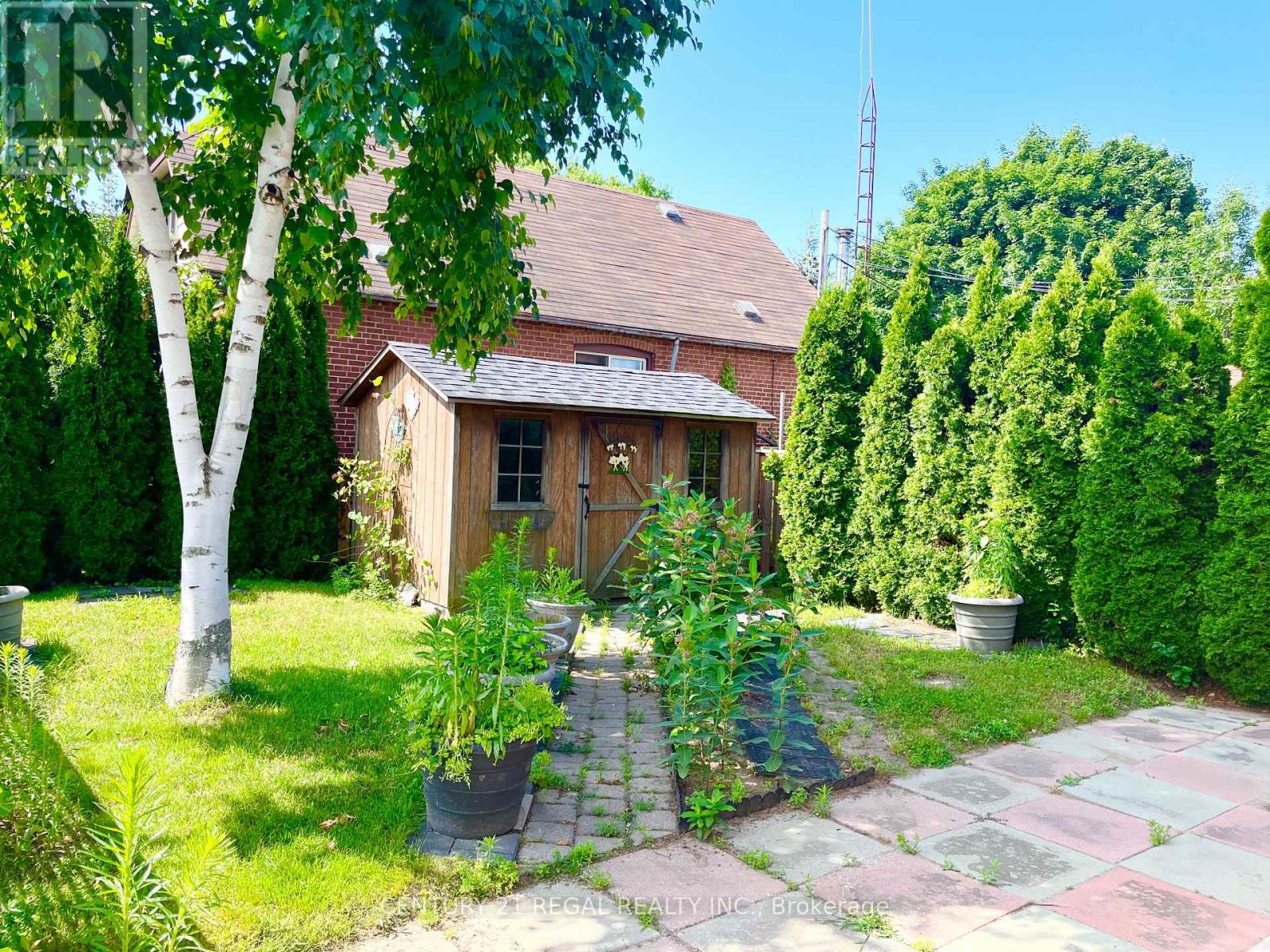 493 Plains Road, Toronto, Ontario  M4C 2Y7 - Photo 16 - E12585942