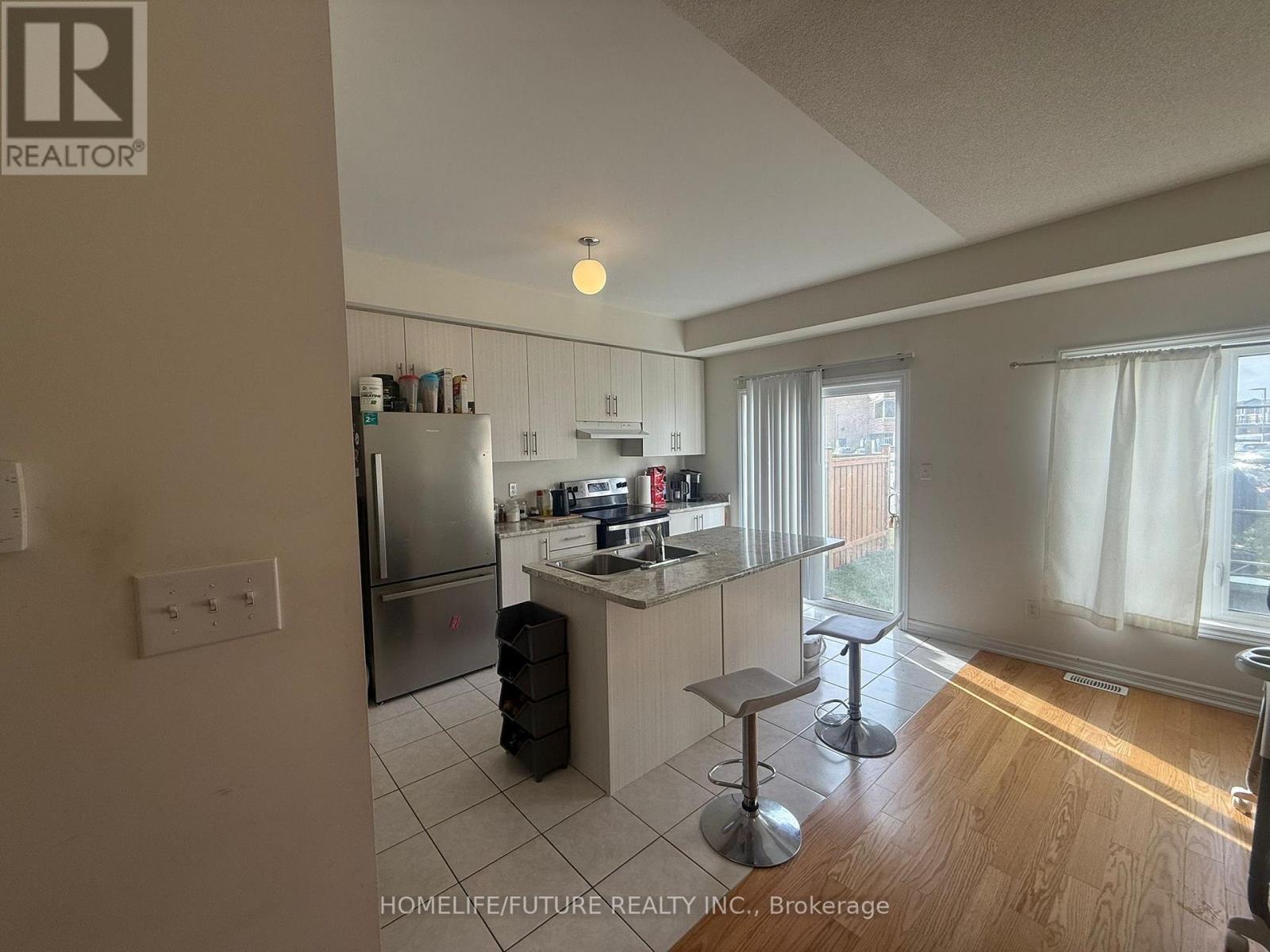 2404 Angora Street, Pickering, Ontario L1X 0M6 - Photo 10 - E12585962