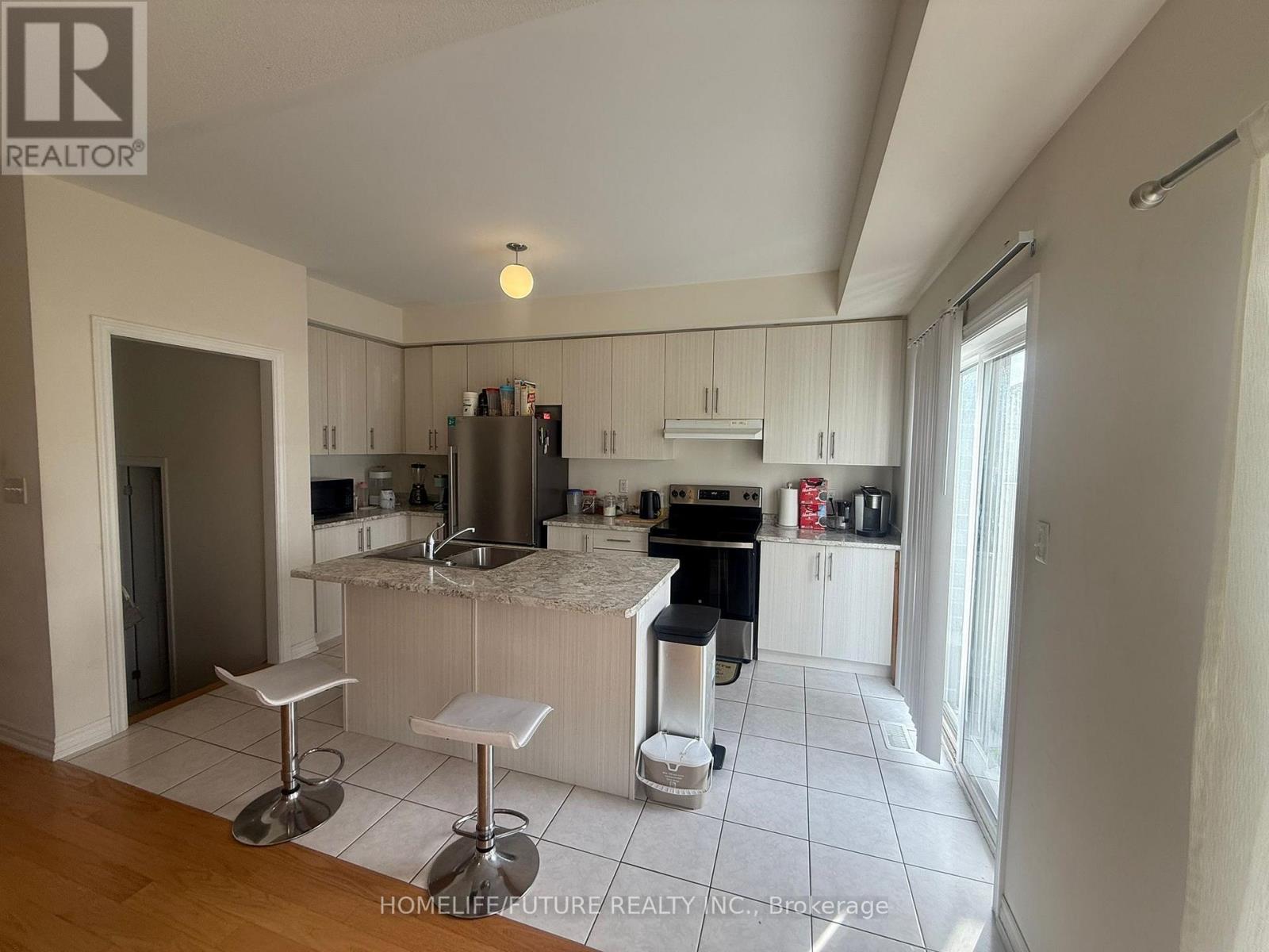 2404 Angora Street, Pickering, Ontario L1X 0M6 - Photo 13 - E12585962