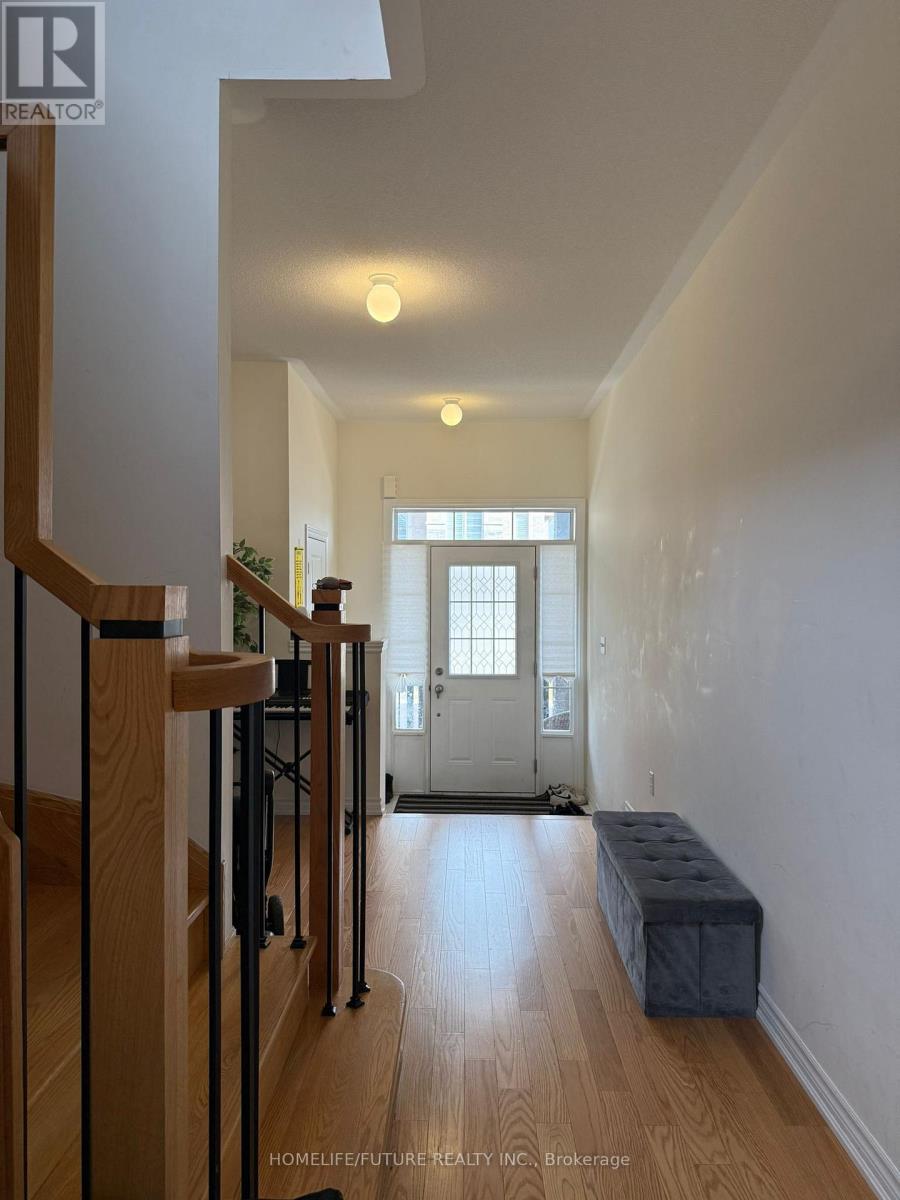 2404 Angora Street, Pickering, Ontario L1X 0M6 - Photo 5 - E12585962