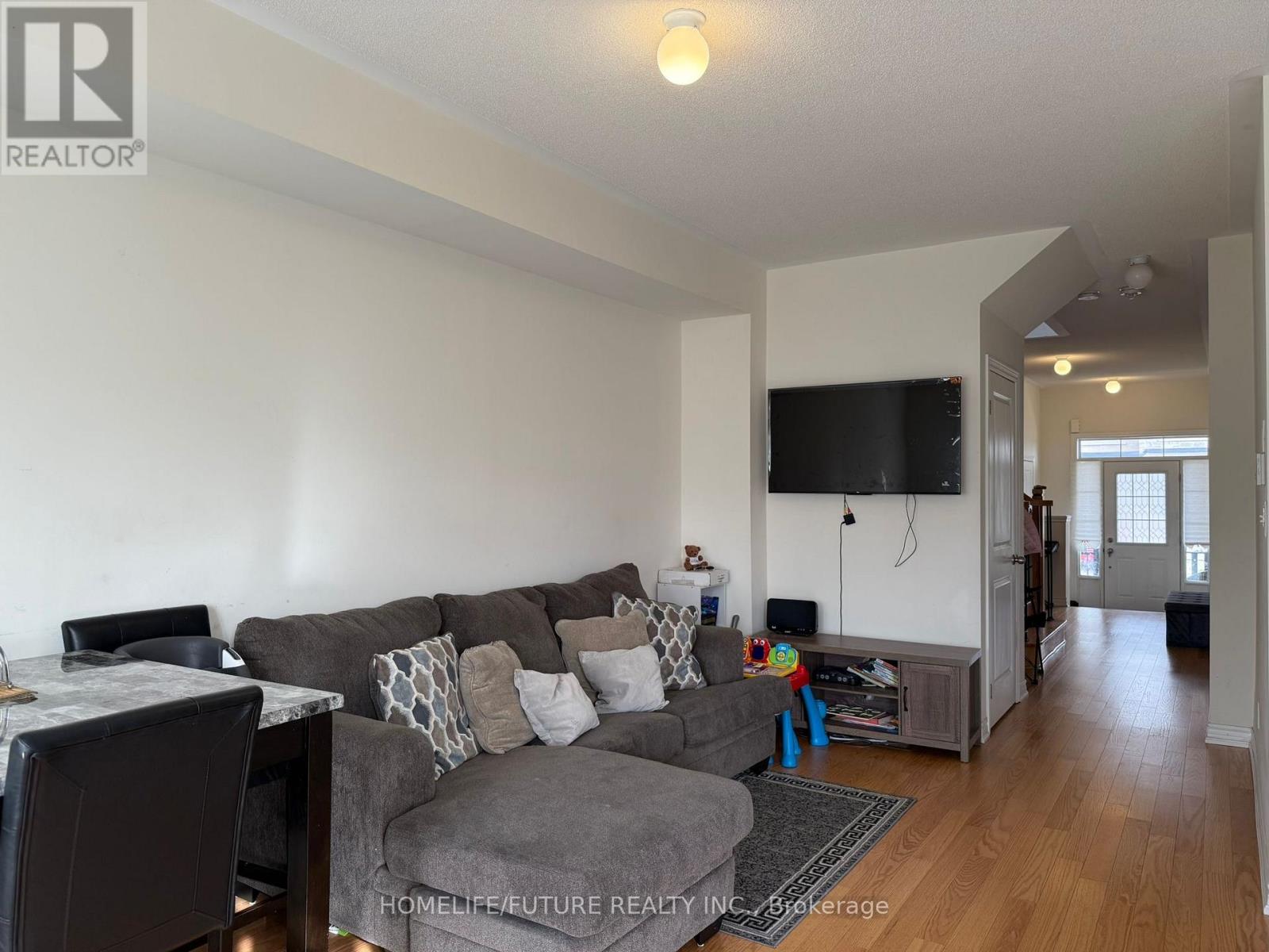 2404 Angora Street, Pickering, Ontario L1X 0M6 - Photo 7 - E12585962