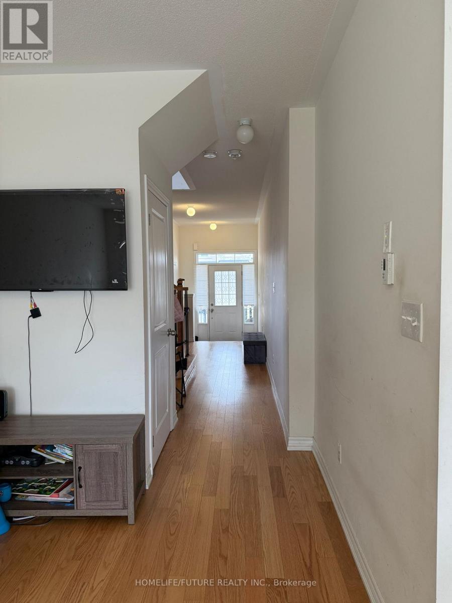 2404 Angora Street, Pickering, Ontario L1X 0M6 - Photo 8 - E12585962