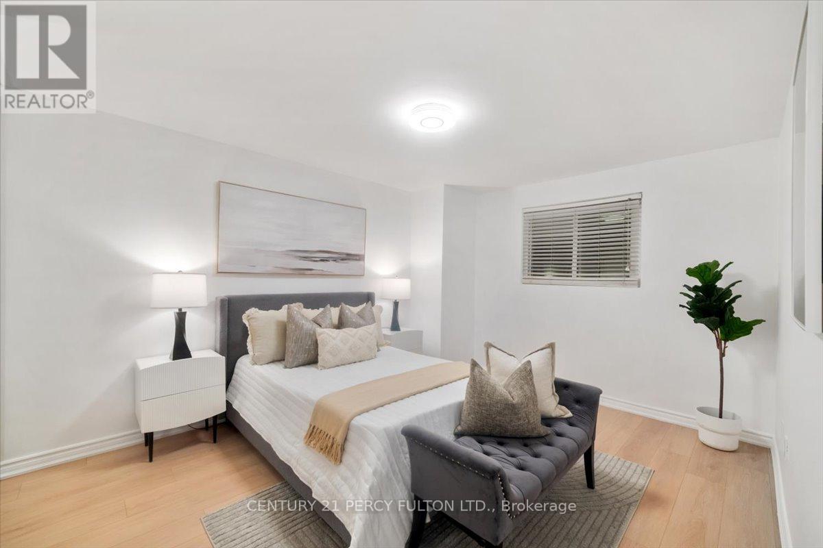 99 Palmdale Drive, Toronto, Ontario  M1T 1P2 - Photo 24 - E12586004