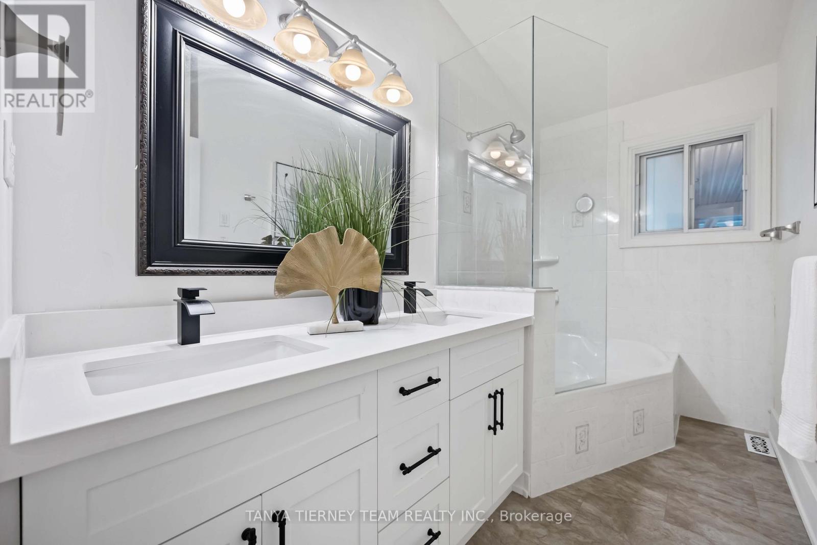 929 Masson Street, Oshawa, Ontario  L1G 5B3 - Photo 23 - E12586016