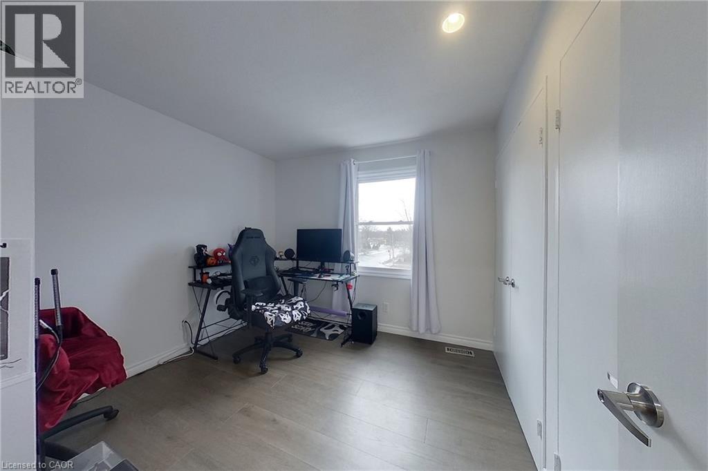 17 Gibson Drive Unit# 2, Kitchener, Ontario  N2B 2P3 - Photo 26 - 40790776