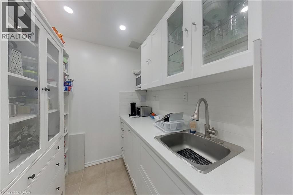 17 Gibson Drive Unit# 2, Kitchener, Ontario  N2B 2P3 - Photo 33 - 40790776