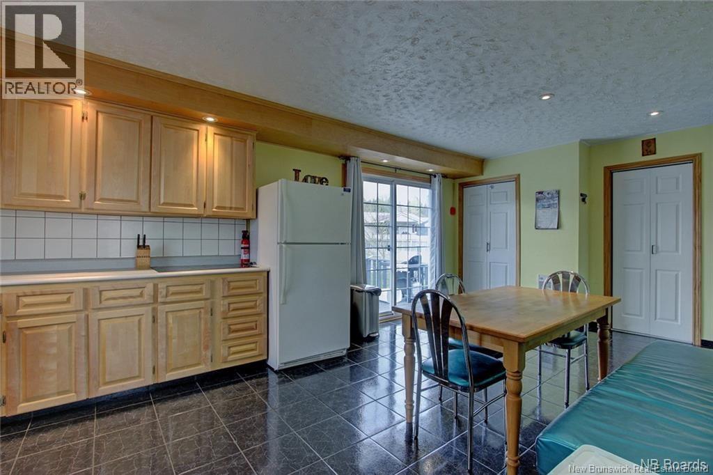 29 Snowball Crescent, Nackawic, New Brunswick  E6G 1C9 - Photo 6 - NB130395