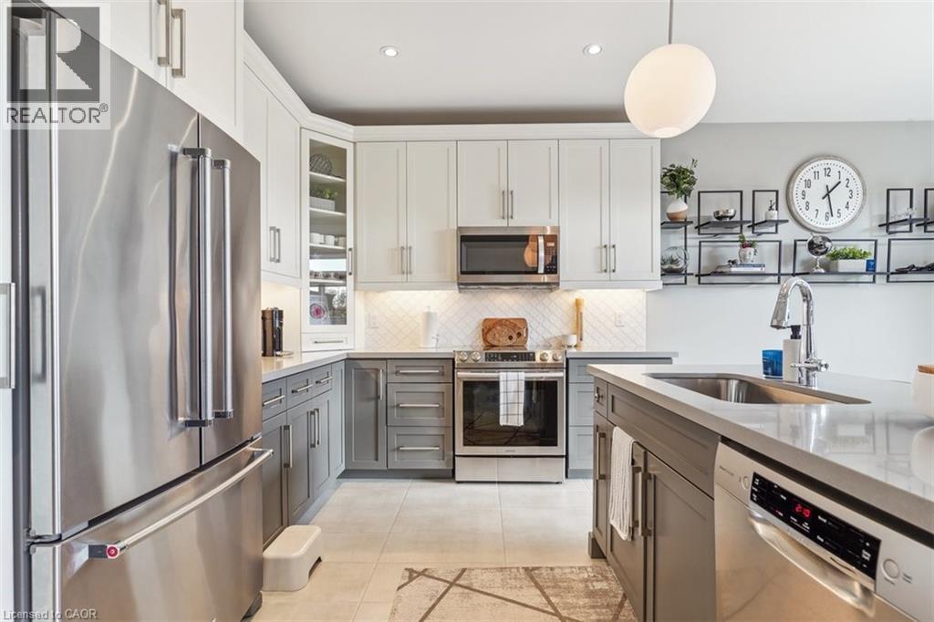 11 Secinaro Avenue, Ancaster, Ontario  L9G 0C6 - Photo 8 - 40782225