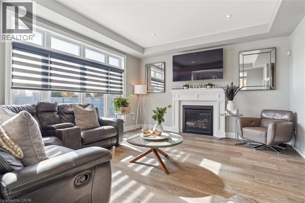 11 Secinaro Avenue, Ancaster, Ontario  L9G 0C6 - Photo 5 - 40782225