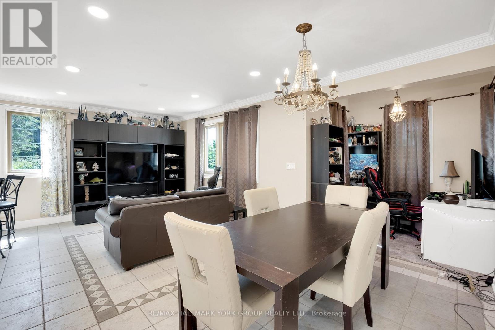 2 Kingswood Drive, King, Ontario  L7B 1K8 - Photo 20 - N12585930