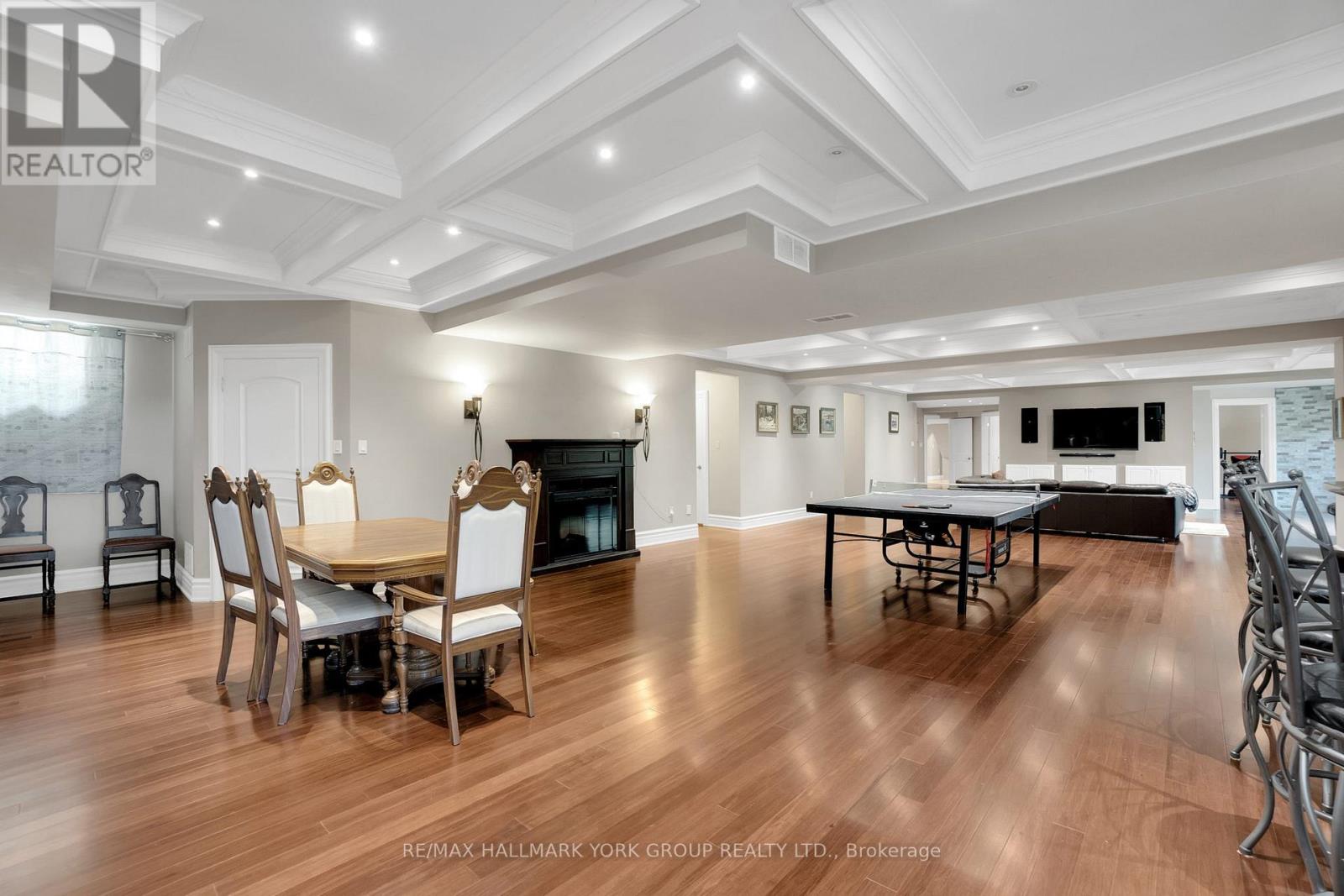 2 Kingswood Drive, King, Ontario  L7B 1K8 - Photo 27 - N12585930