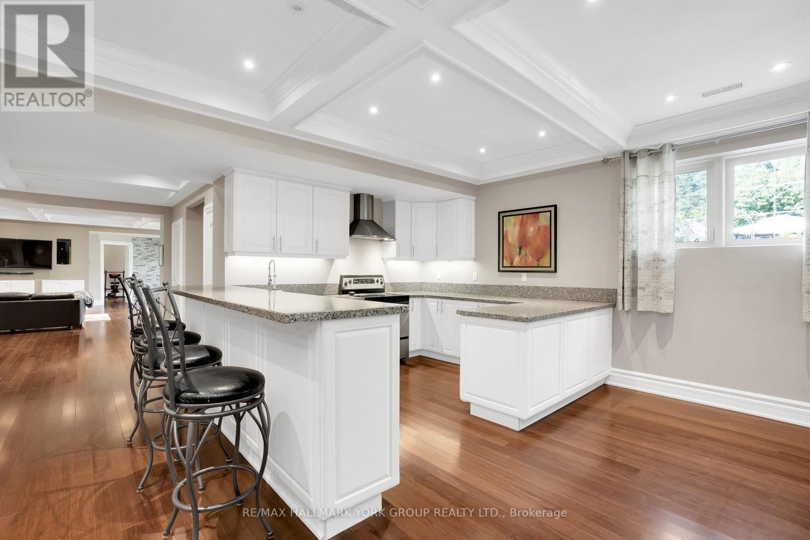 2 Kingswood Drive, King, Ontario  L7B 1K8 - Photo 28 - N12585930