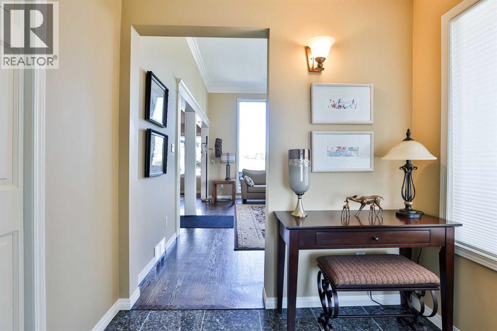 209 Coachwood Point W, Lethbridge, Alberta  T1K 6A7 - Photo 3 - A2259943