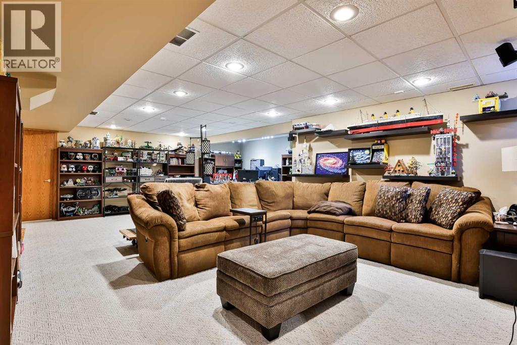 209 Coachwood Point W, Lethbridge, Alberta  T1K 6A7 - Photo 30 - A2259943