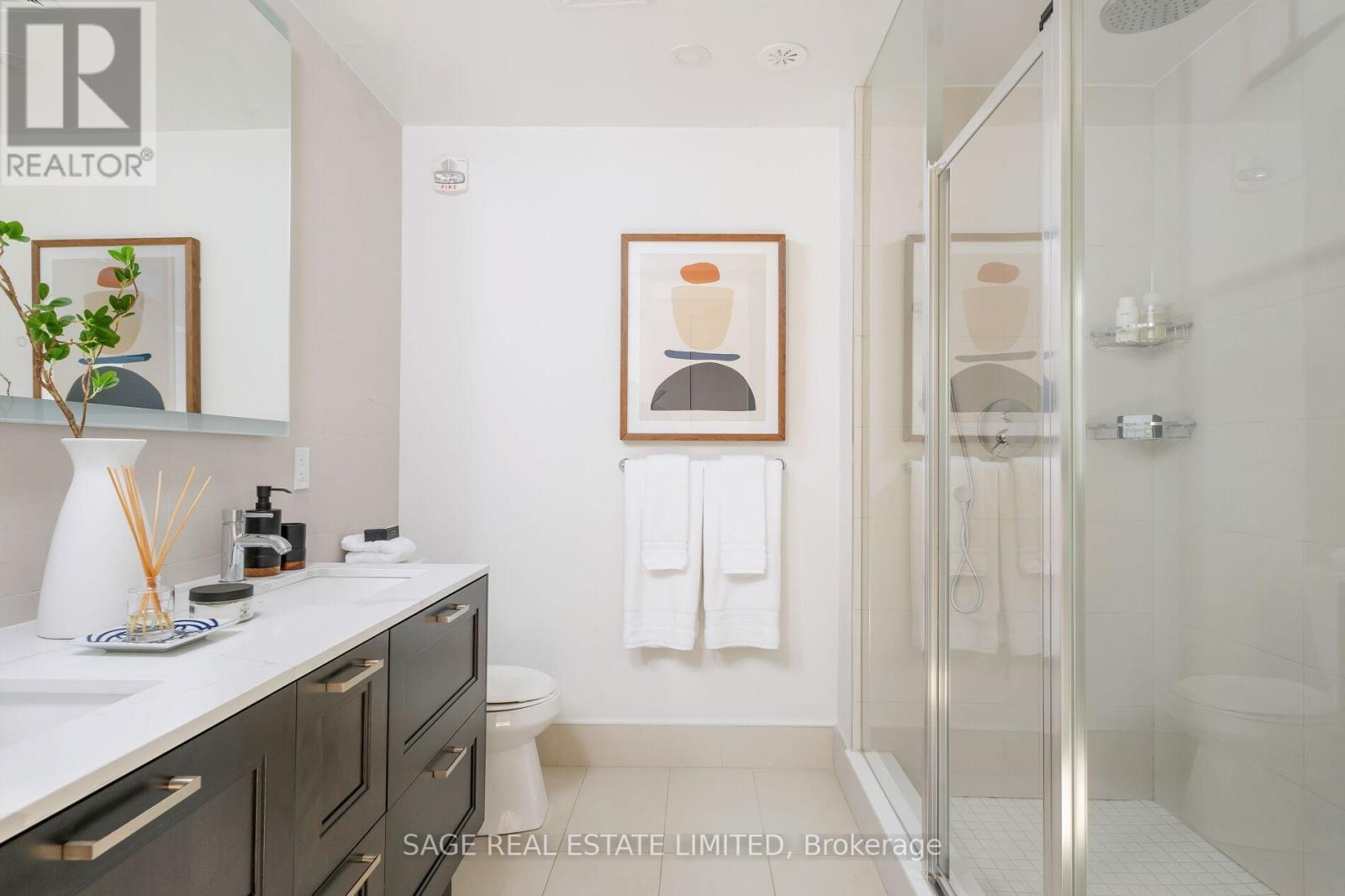 Th01 - 1331 Queen Street E, Toronto, Ontario  M4L 0B1 - Photo 38 - E12448728