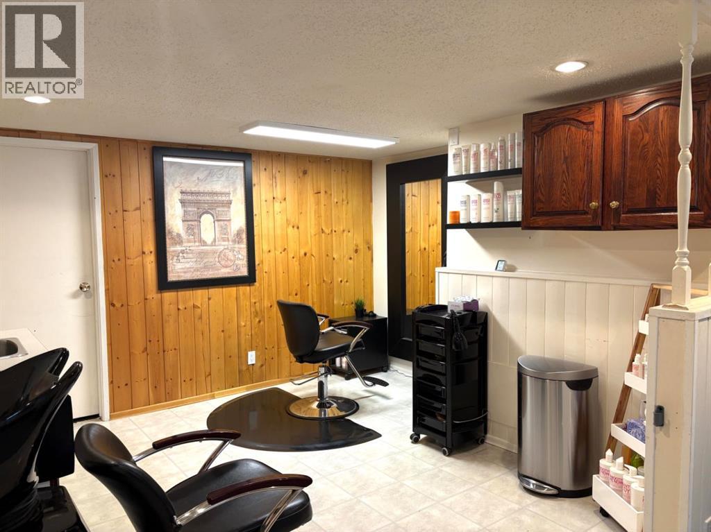 124 Glenpatrick Drive Sw, Calgary, Alberta  T3E 4L6 - Photo 33 - A2269591