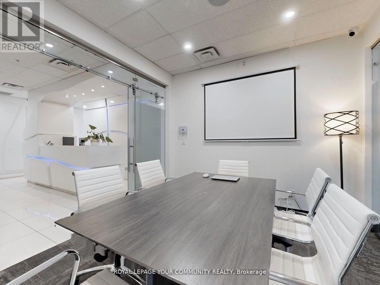 1101/1102/1114 - 7191 Yonge Street, Markham, Ontario  L3T 0C4 - Photo 20 - N12269663