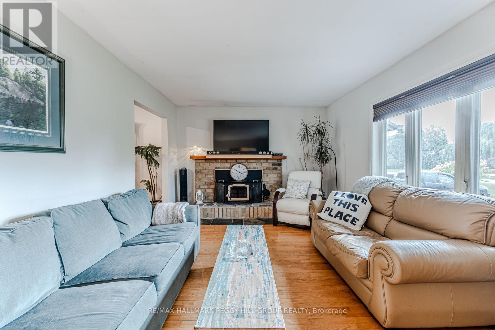 7 Sandlewood Trail, Ramara, Ontario  L0K 1B0 - Photo 2 - S12585946