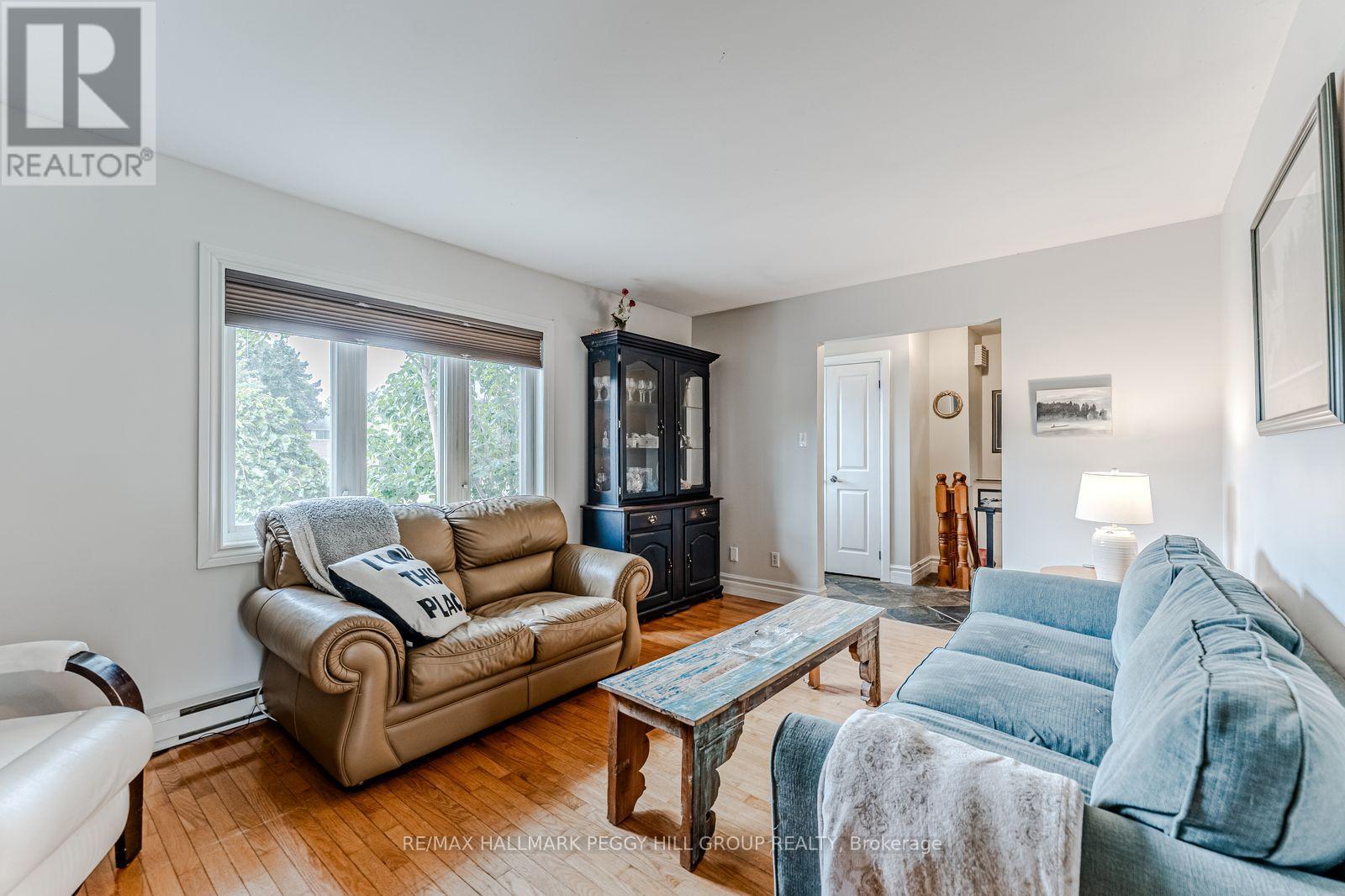 7 Sandlewood Trail, Ramara, Ontario  L0K 1B0 - Photo 3 - S12585946