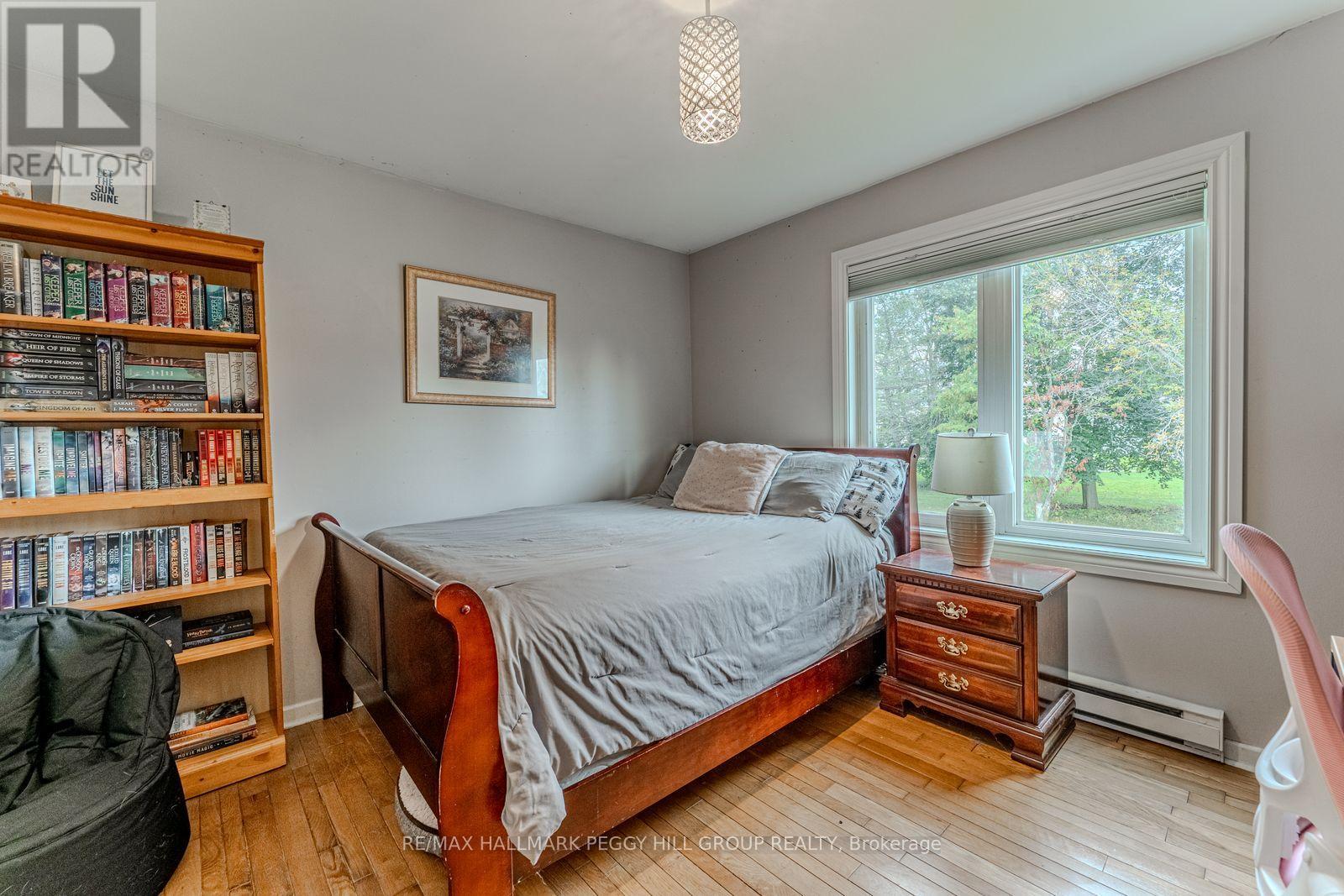 7 Sandlewood Trail, Ramara, Ontario  L0K 1B0 - Photo 9 - S12585946