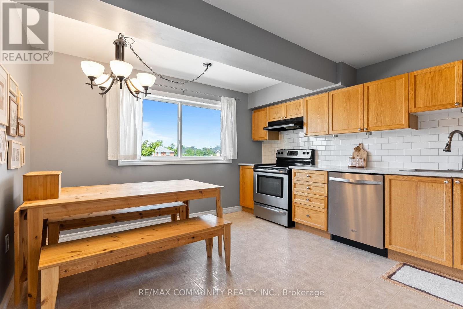 2 - 95 Goodwin Drive, Barrie, Ontario  L4N 6K6 - Photo 10 - S12585950