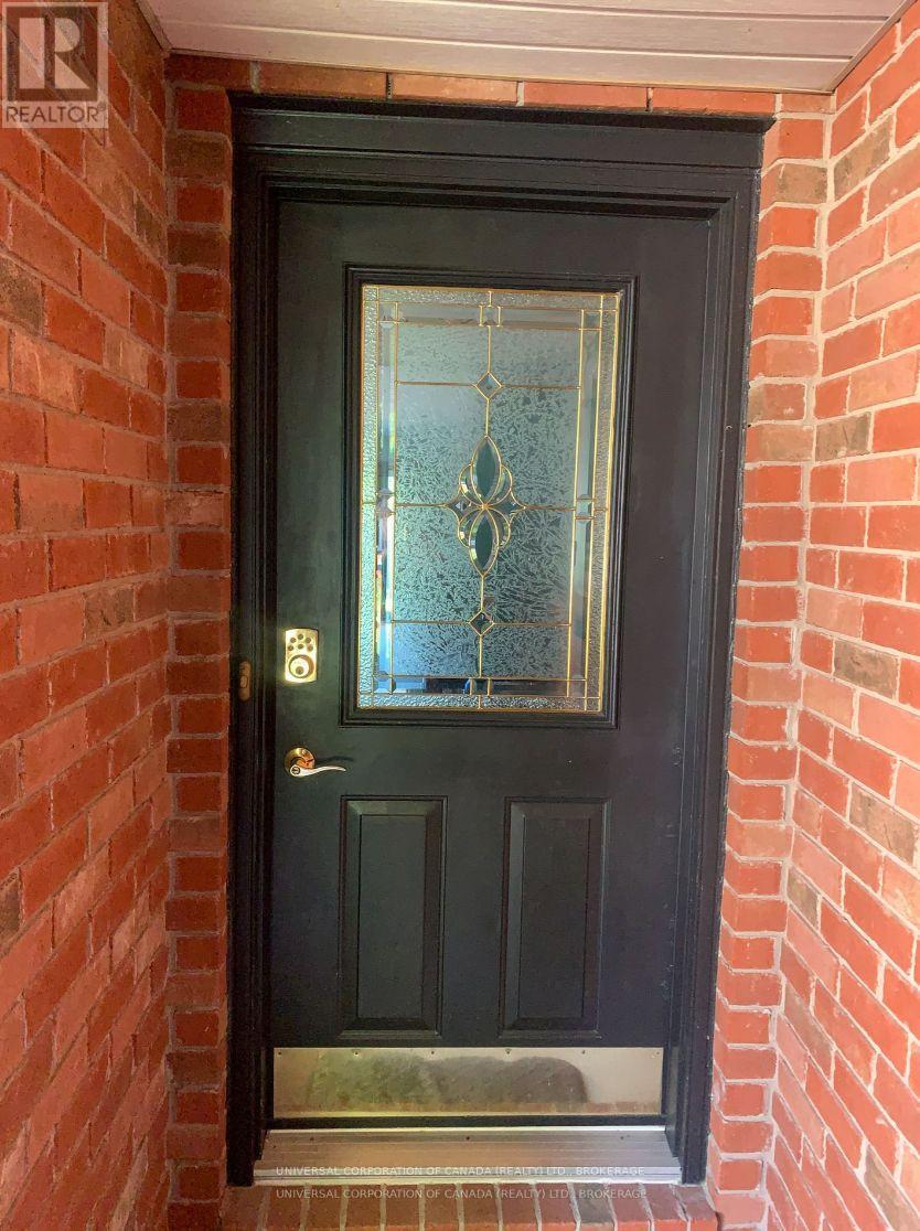 67 Foundry Street, Leamington, Ontario  N8H 1C5 - Photo 2 - X12586076